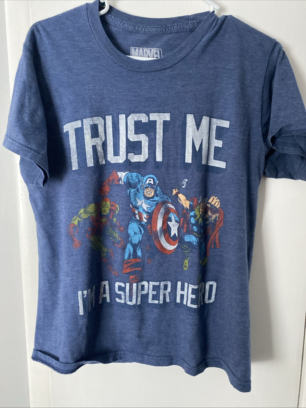 Marvel Trust Me I'm A Super Hero Blue Thor Captain America T-Shirt Size Medium