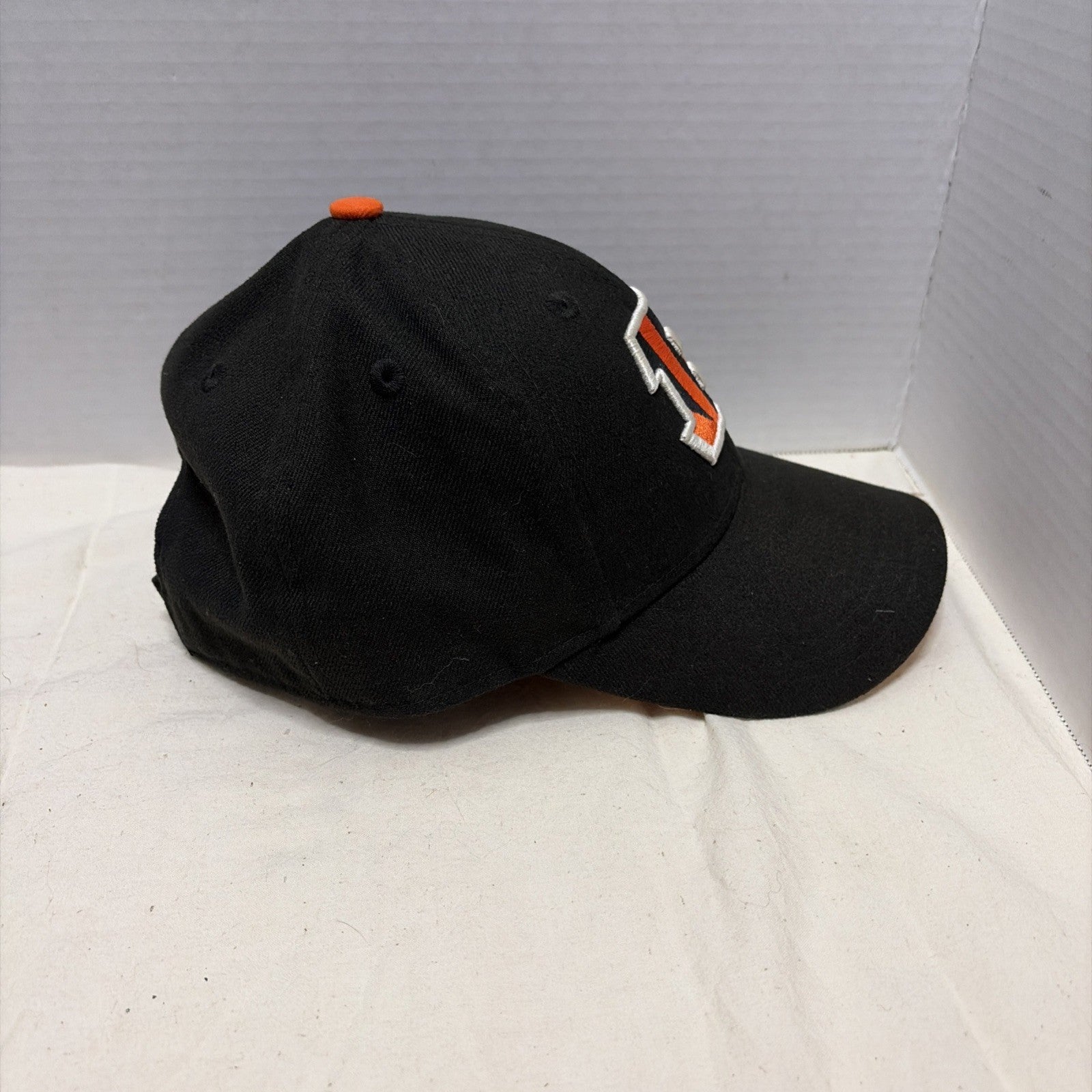 New Era Cincinnati Bengals Hat, Hook And Loop Adjustable Strap, Embroidered Logo