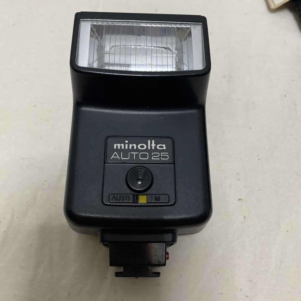 Near Mint Minolta Auto 25 Flash Shoe Mount for SRT -102, 201, MC, XE-7  Tested.