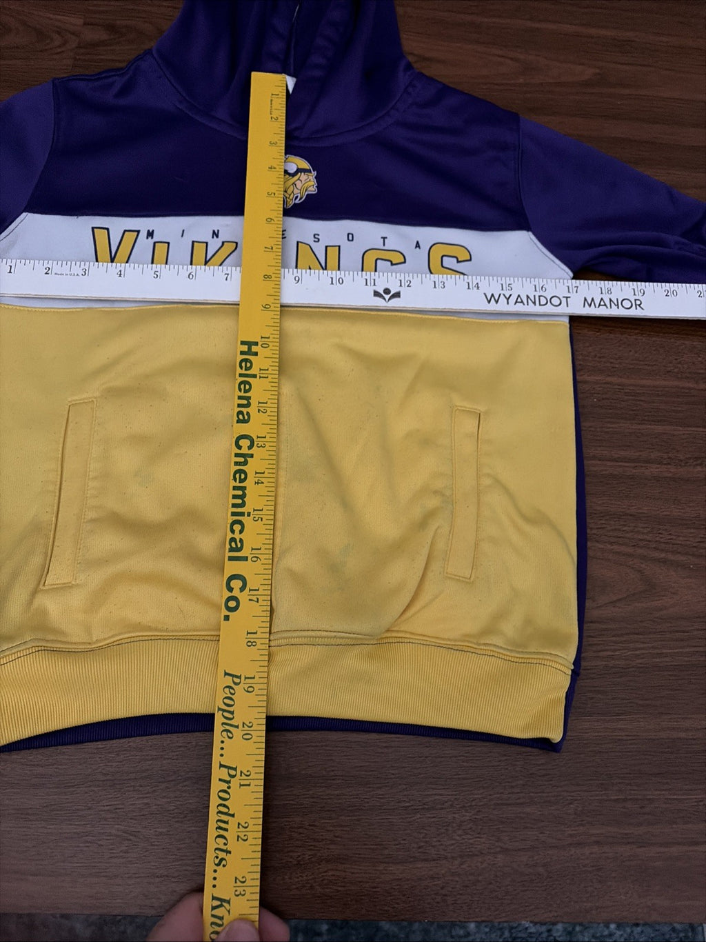 NFL team apparel Minnesota Vikings Youth Small (8) Hoodie. No Strings