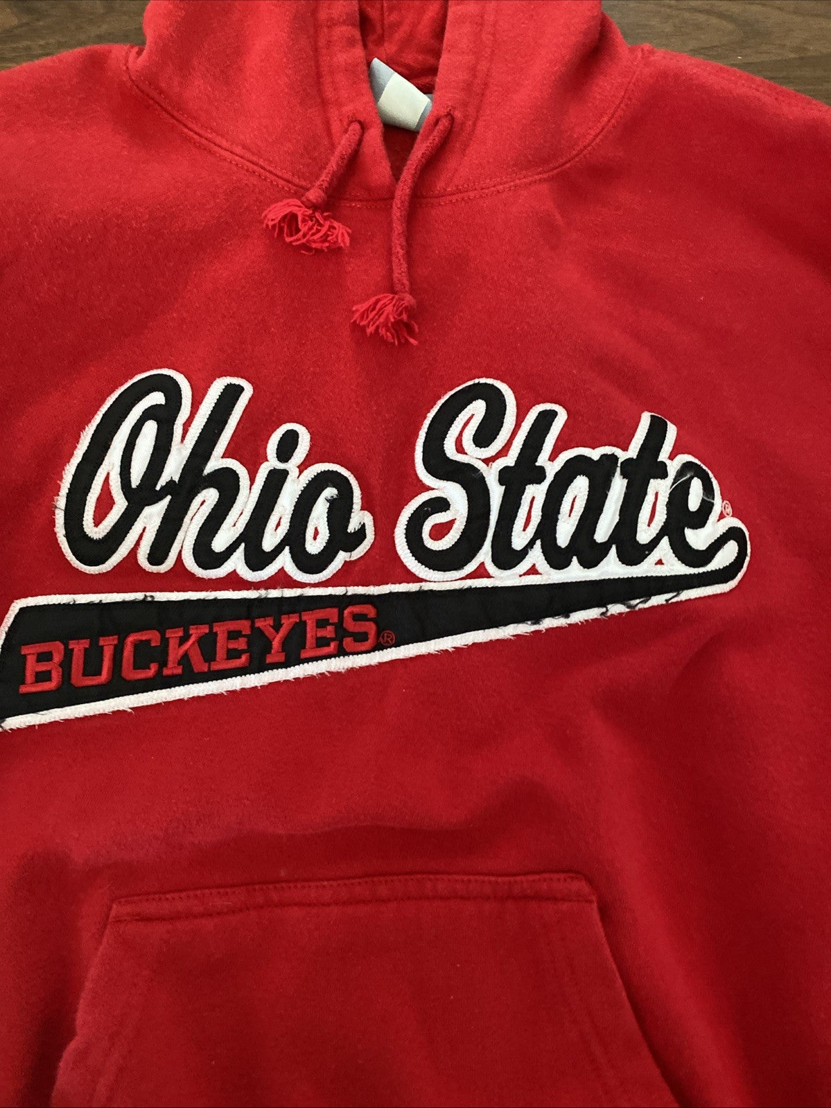 J America OSU Ohio State Buckeyes Men's Long Sleeve Red Sweatshirt Hoodie Medium