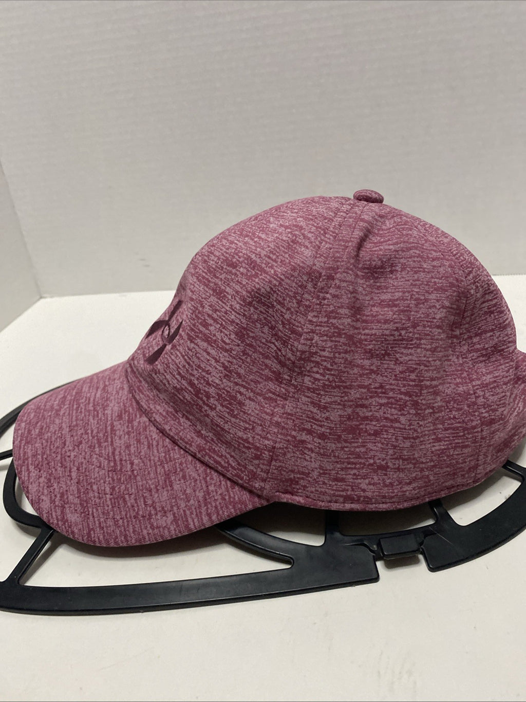 Under Armour Strap Back Hat Cap Women's Adjustable  Purple Pink Running jogging