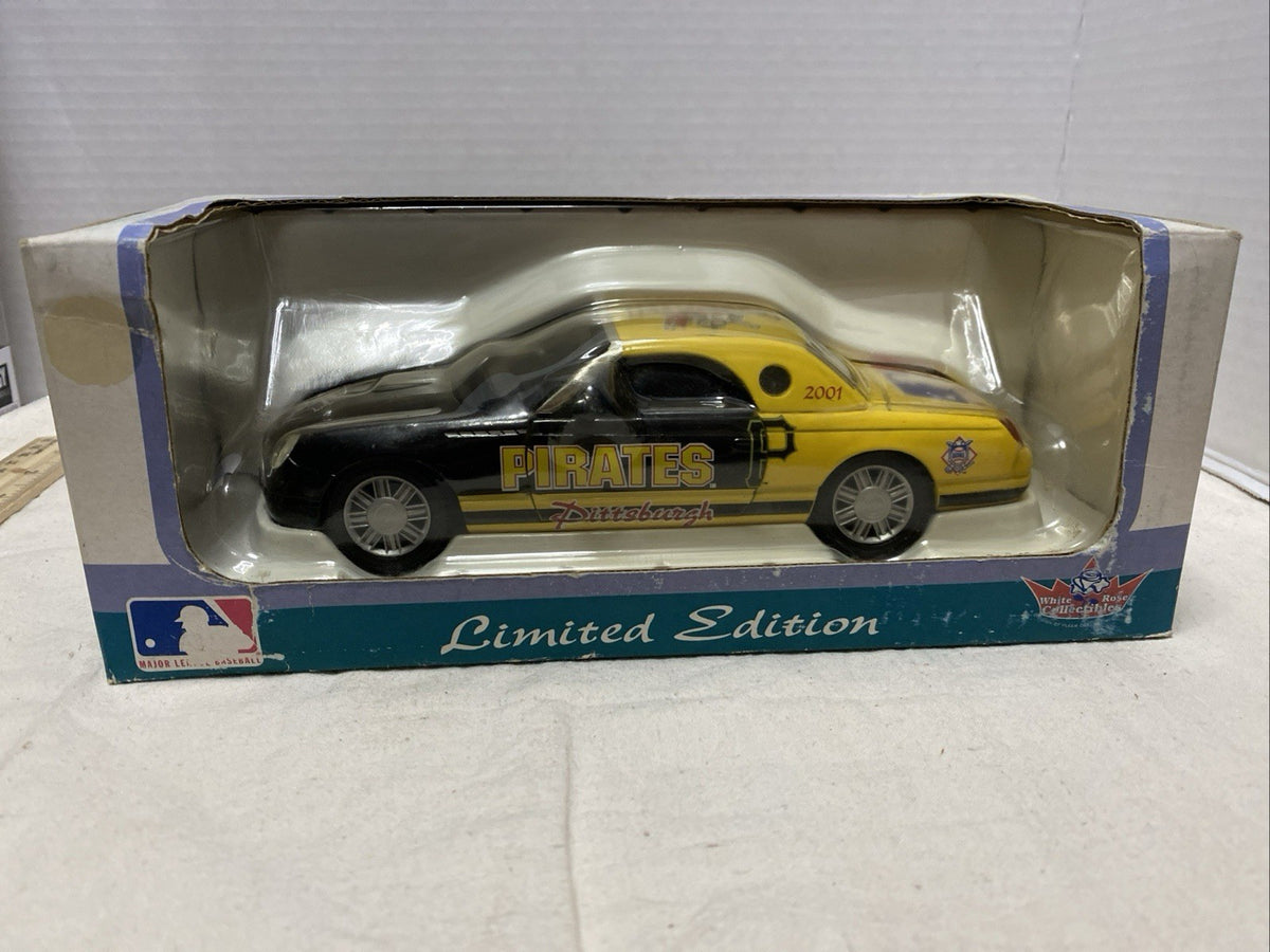 MLB Pittsburgh Pirates 2002 White Rose Ford Thunderbird Diecast 1:24 Car