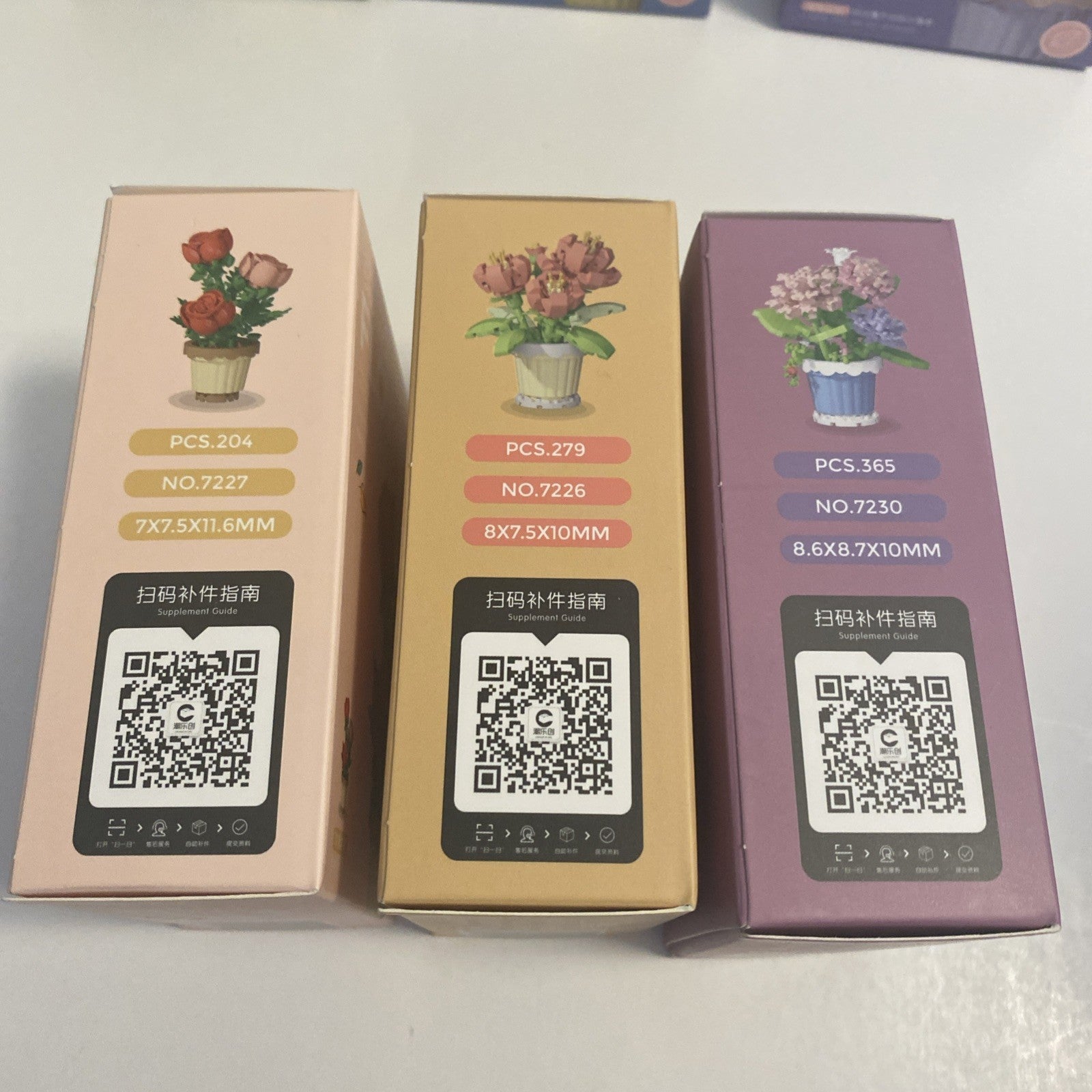 Beauty of FLOWER Lot/Set of Plastic Blocks Pcs. 10 Boxes, All Different And Comp