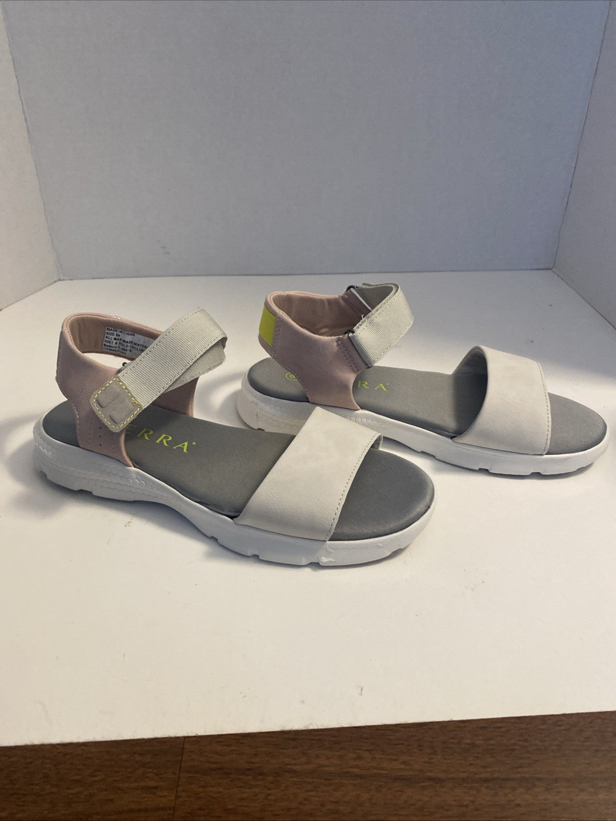 Serra Women Cute Sandals Strap Light weight Comfort Light Grey Size 8 ($)