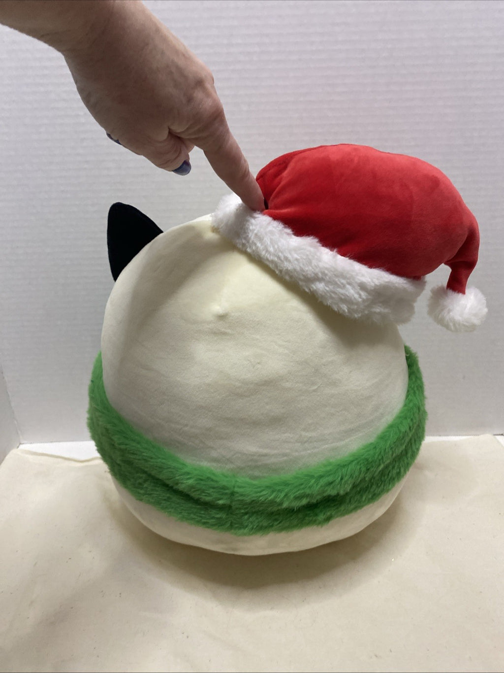 Eastan  Christmas Cat 14 Inches