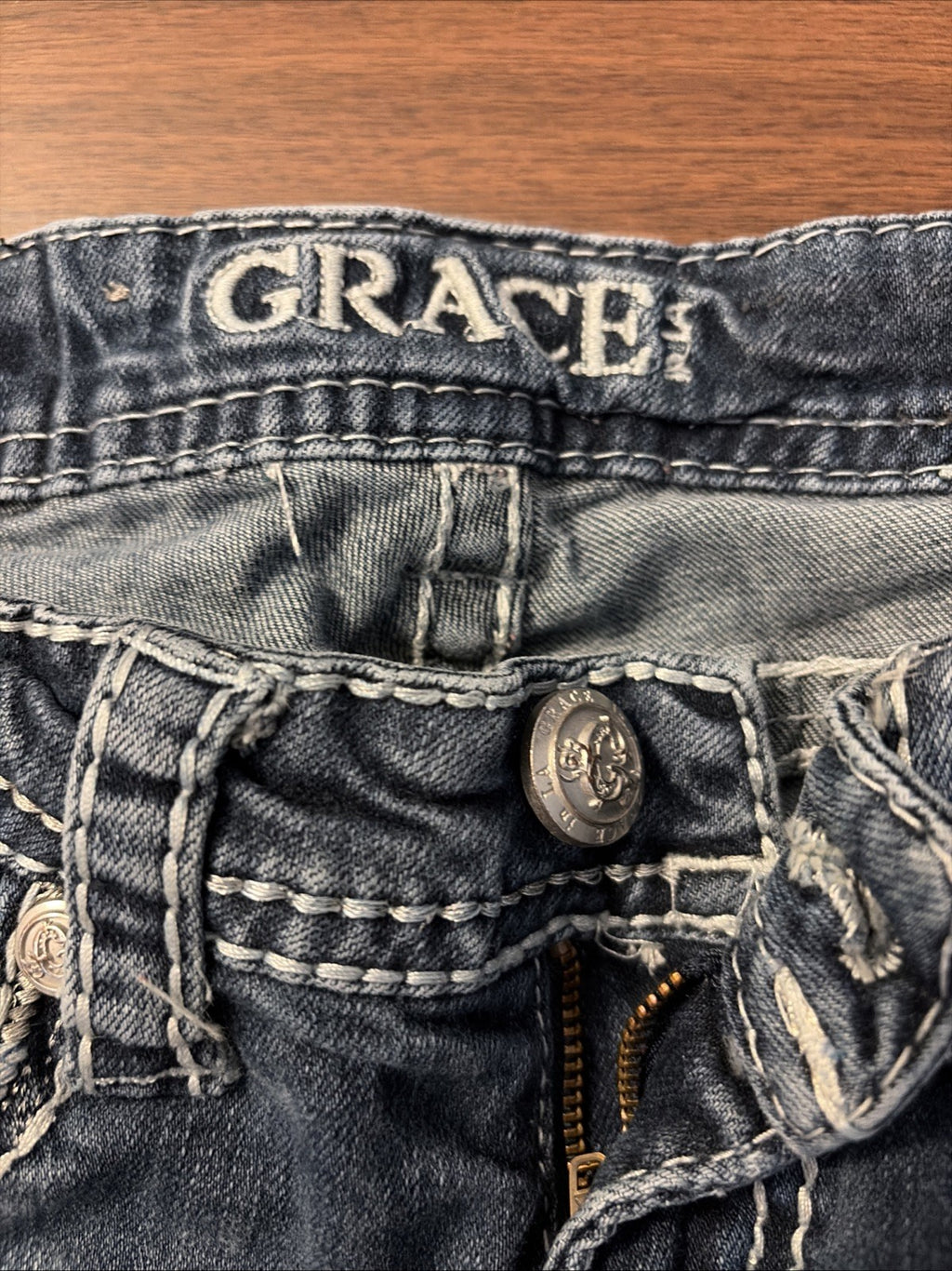 Grace In LA Women’s Distressed Denim Jeans Size 25