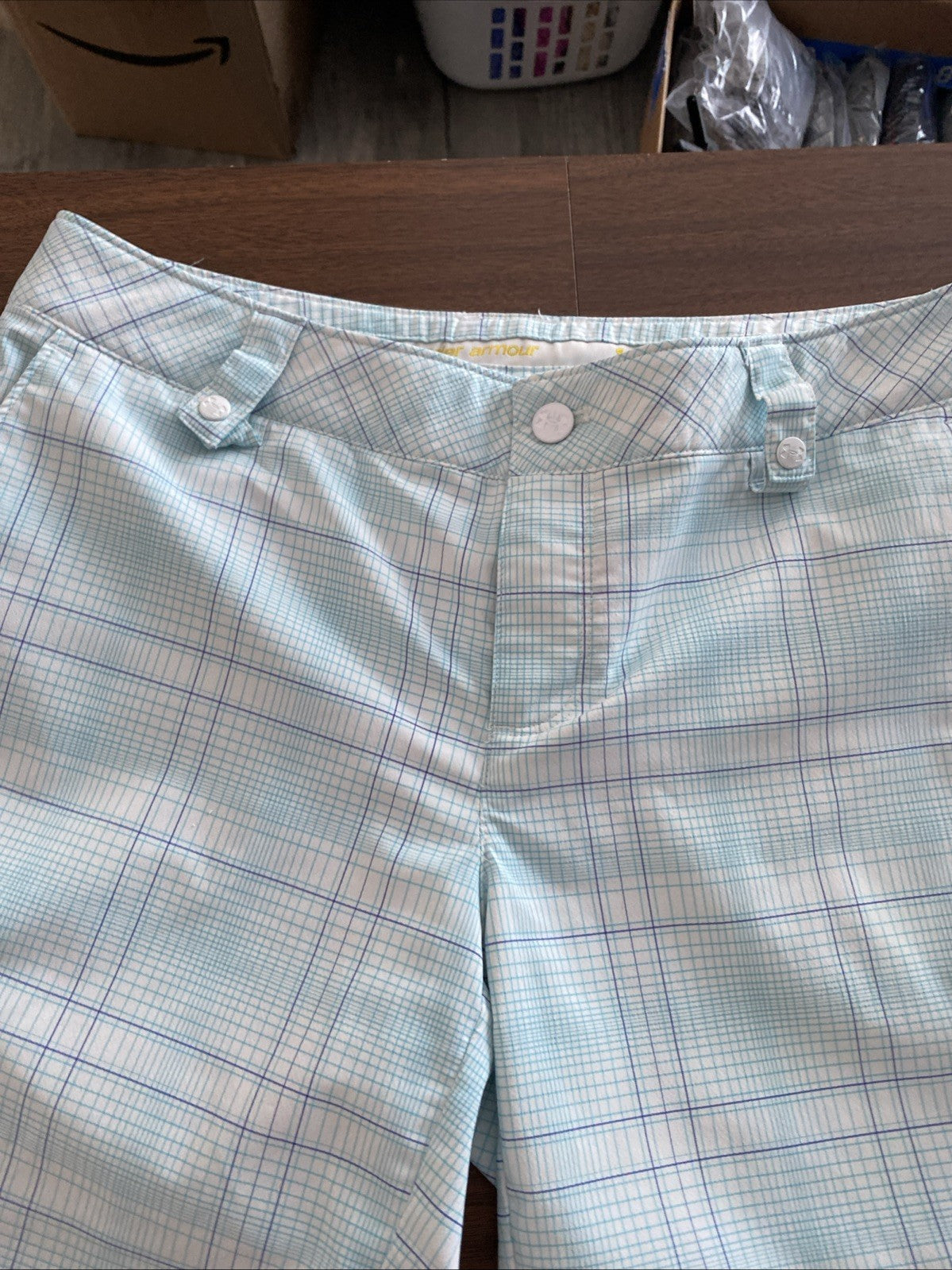 Under Armour performance women’s size 6 golf pants