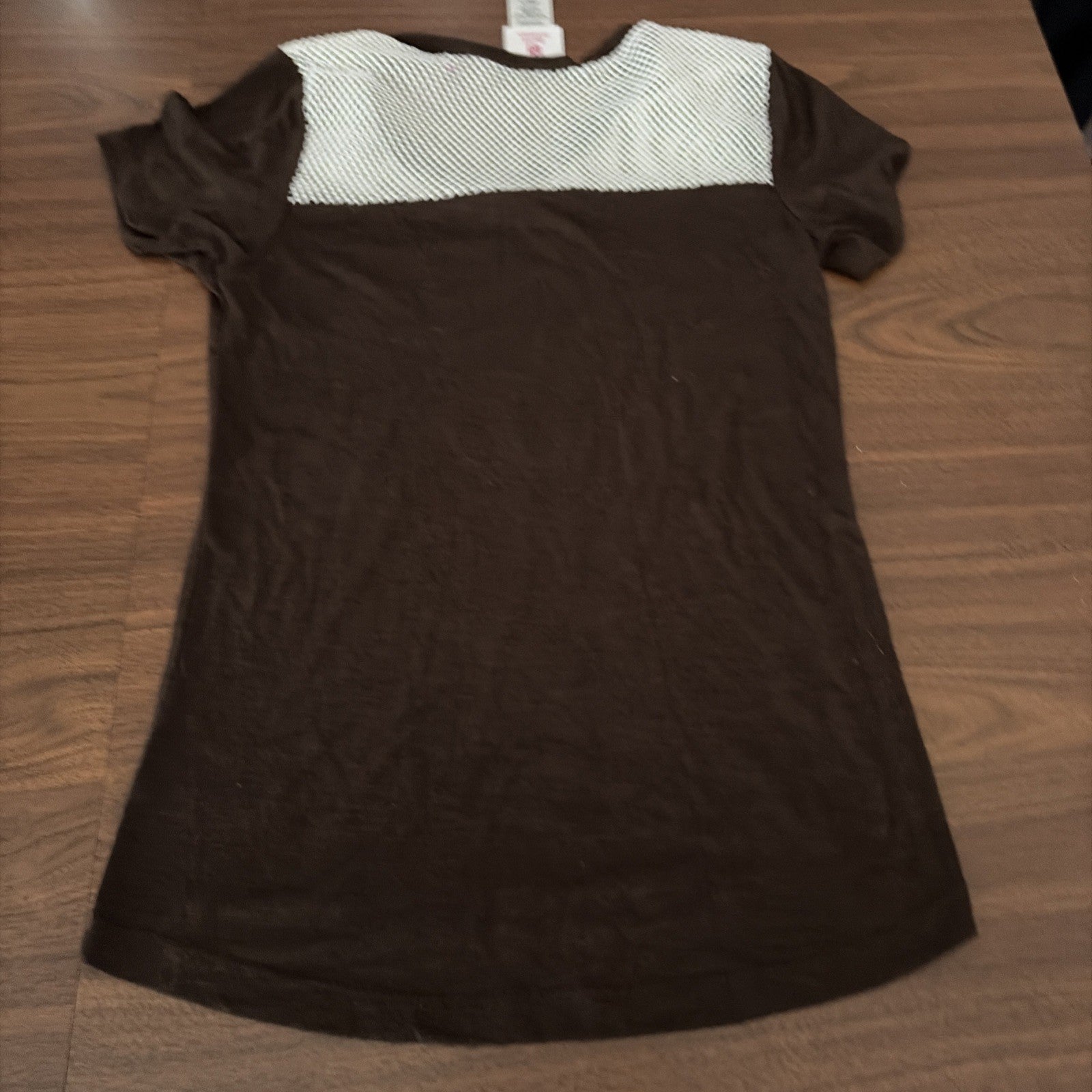 NFL Teens Apparel Medium 7/9 Cleveland Brown Mesh Shoulder Short Sleeve Shirt