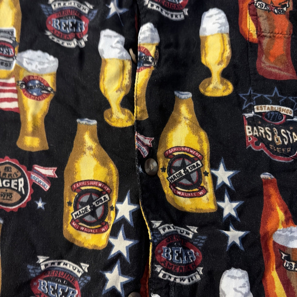 C B Sport by Croft Barrow Mens Shirt Large Beer Themed Print Large.