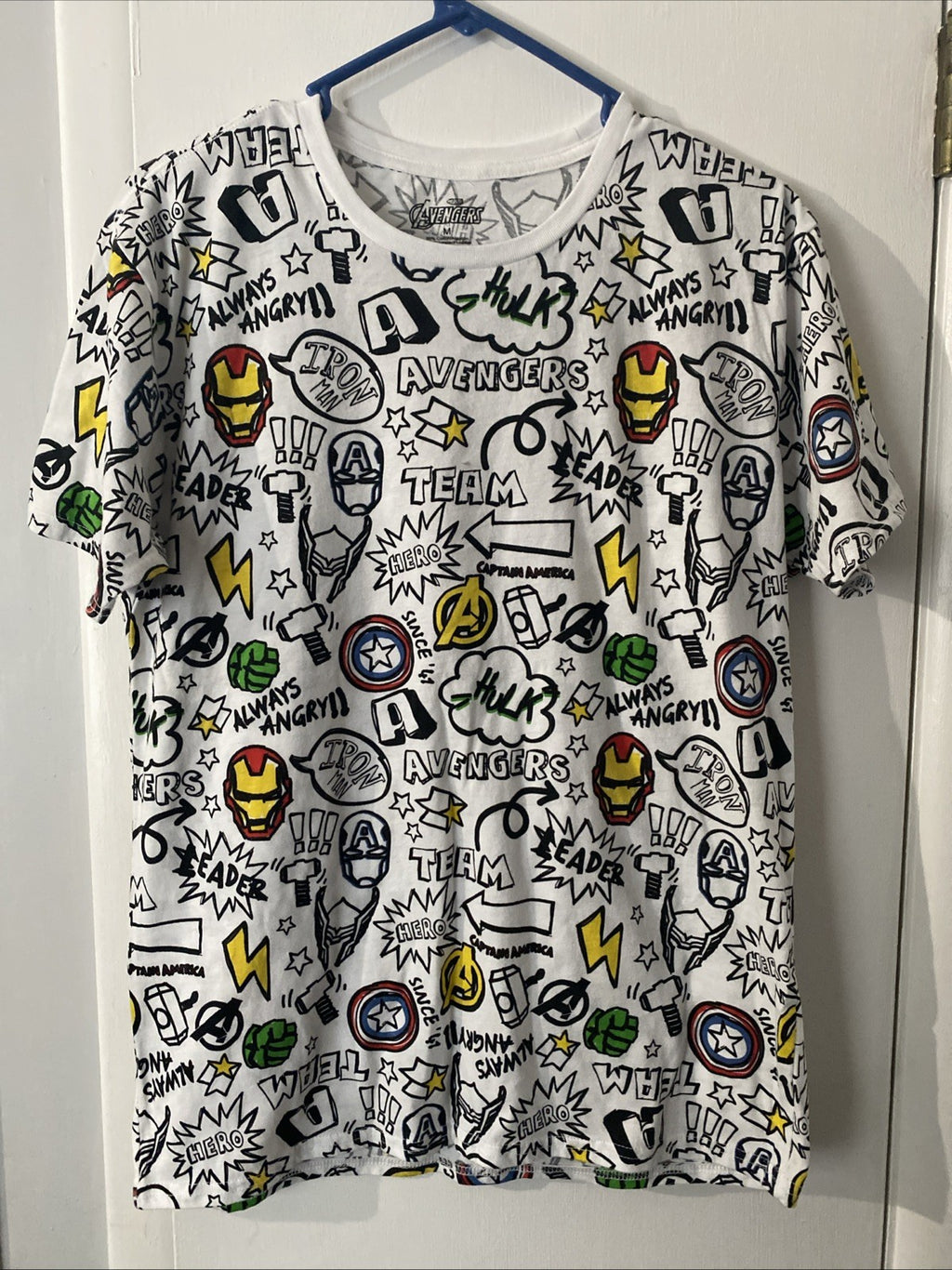 Marvel Avengers T Shirt Size Medium
