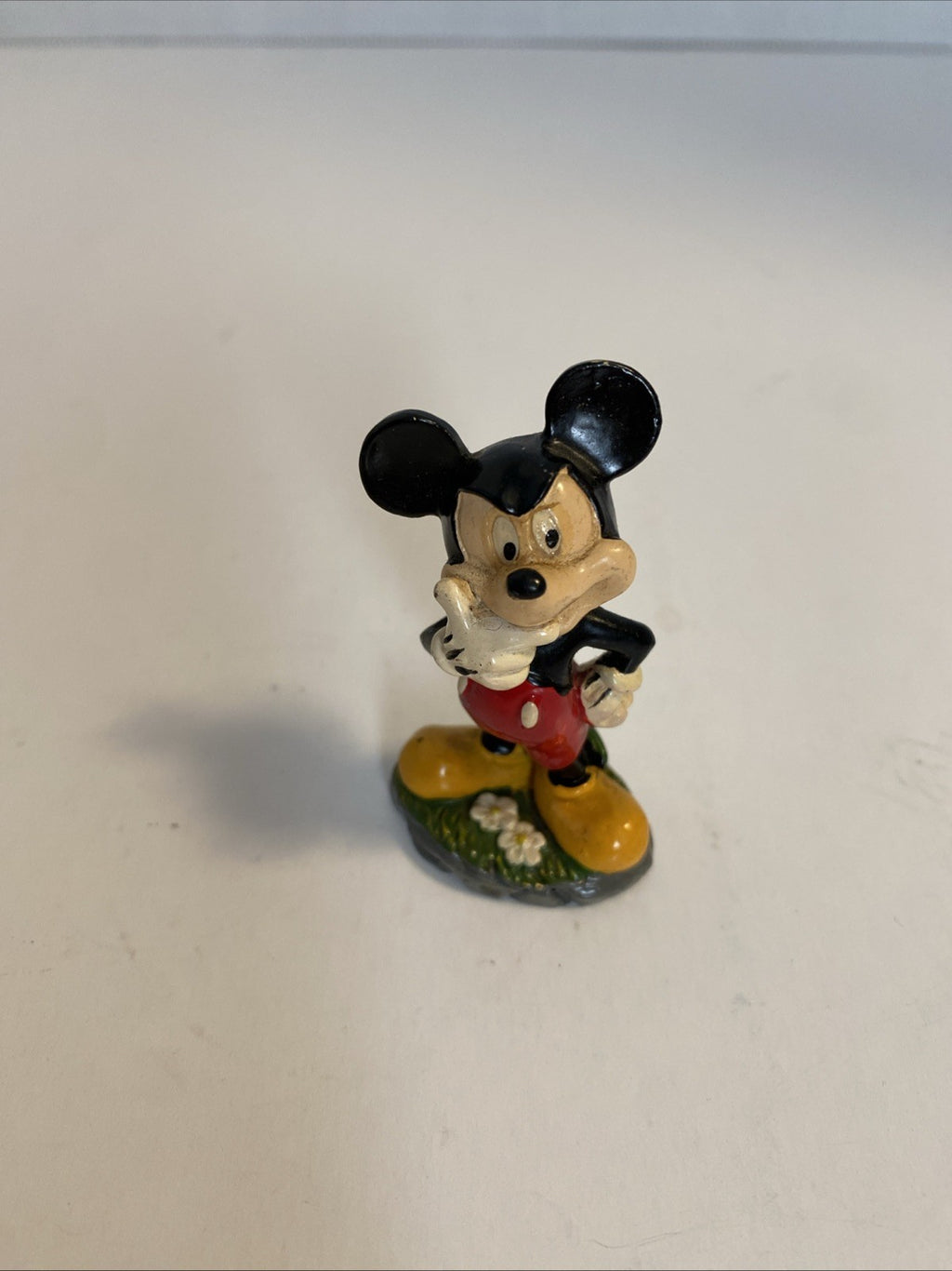 Disney Mickey Mouse Statue 2.5 Inches Tall