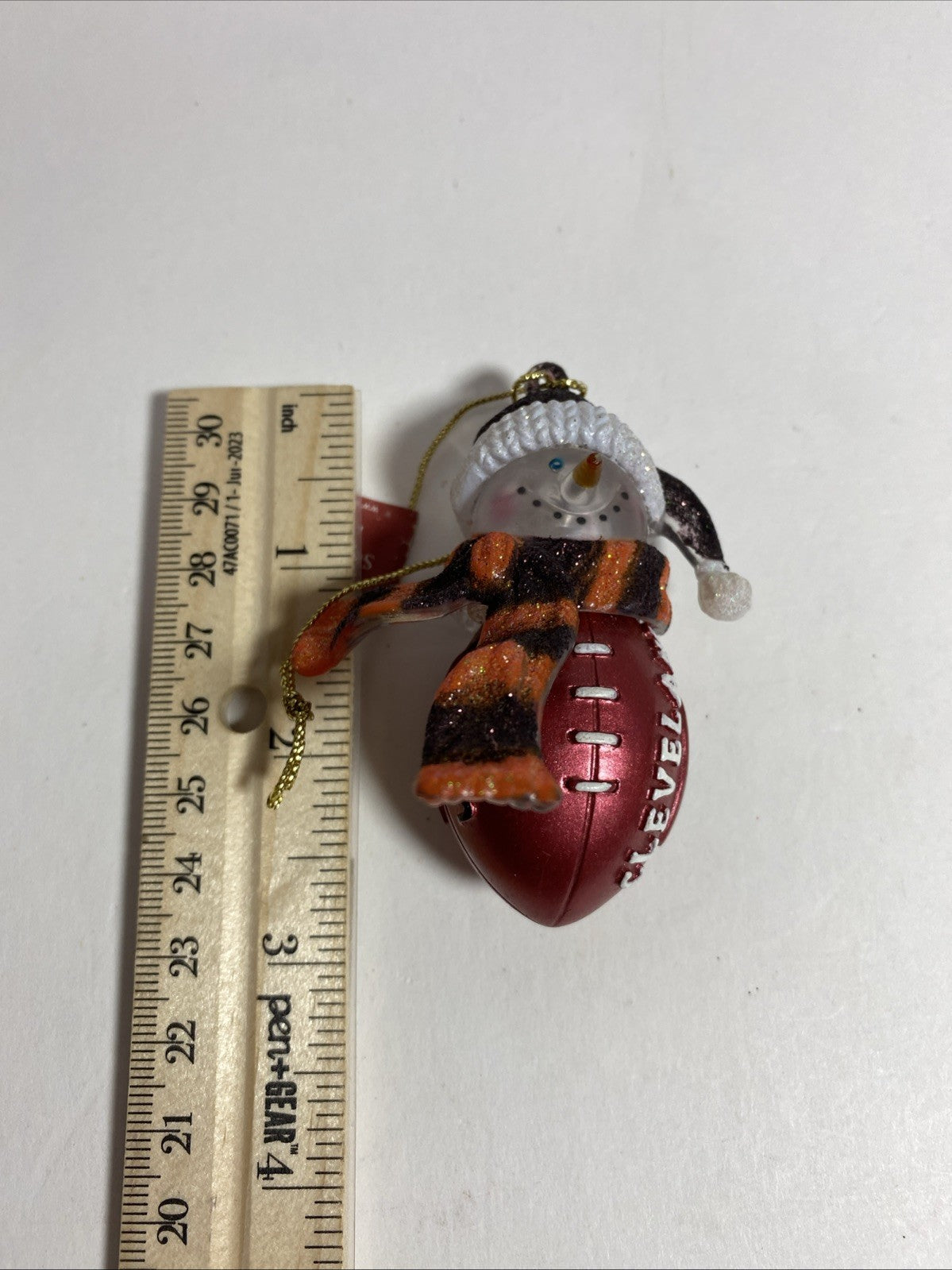 Cleveland Browns STRIPED ACRYLIC SNOWMAN FOOTBALL ORNAMENT NFL 3"