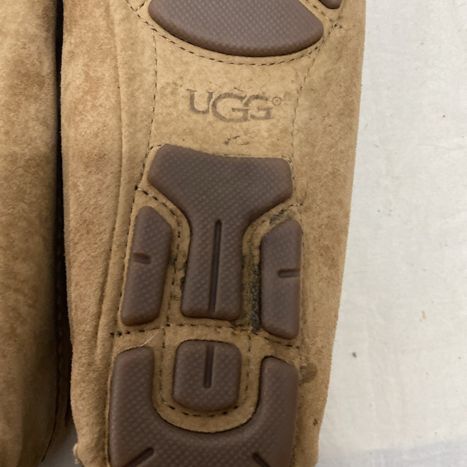 UGG Roni Moccasin Loafer Slipper Tan Suede Shearling Womens Size 6.5