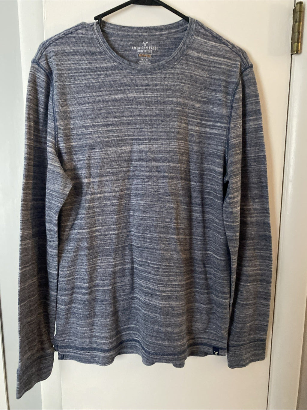 American Eagle outfit outfitter active flex size medium men’s long sleeve gray s