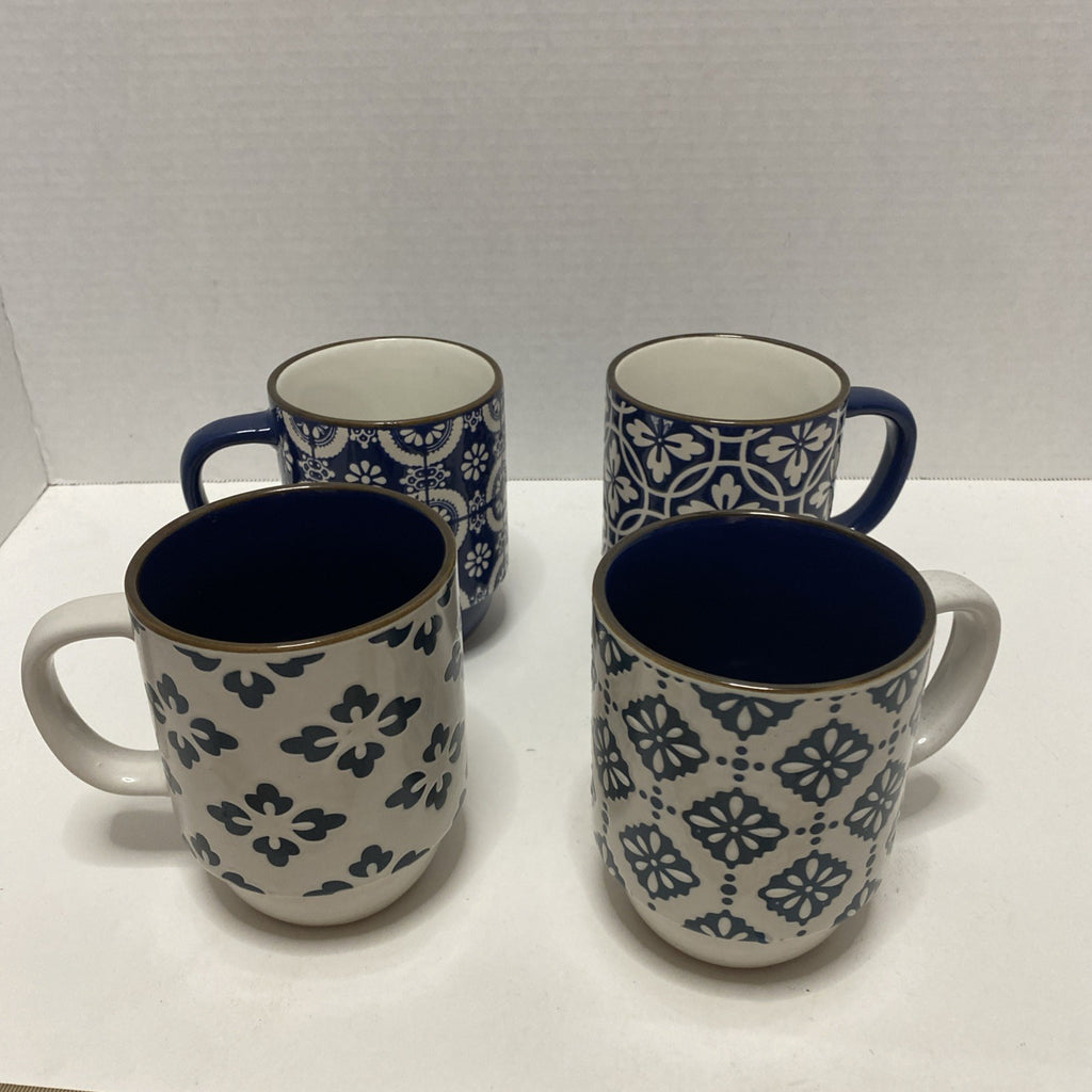 Boston Warehouse Set of 4Blue Print on White Stackable Coffee Mugs