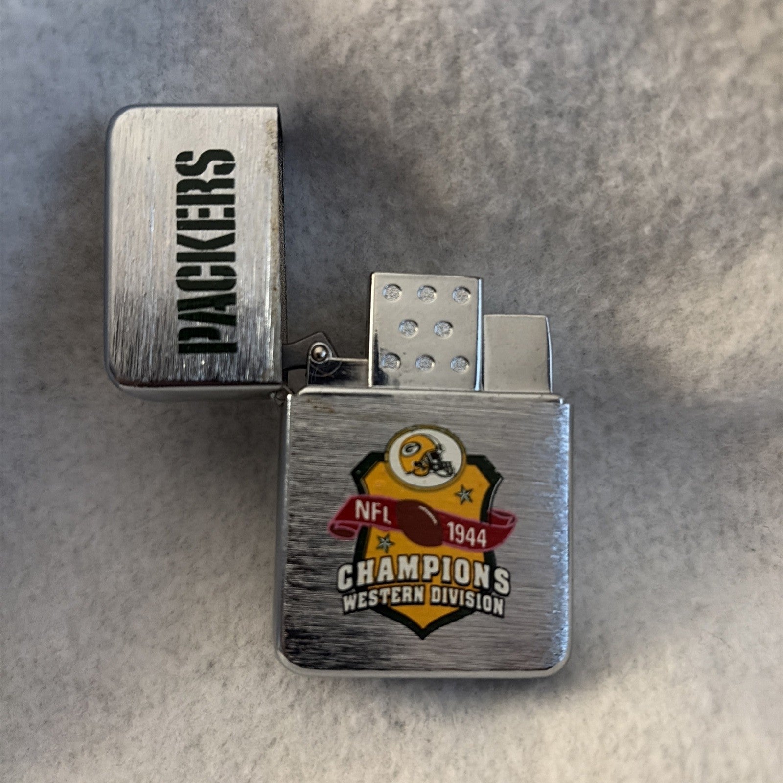 Zippo Lighter Nfl Green Bay Packers 1944 Western Division Champions