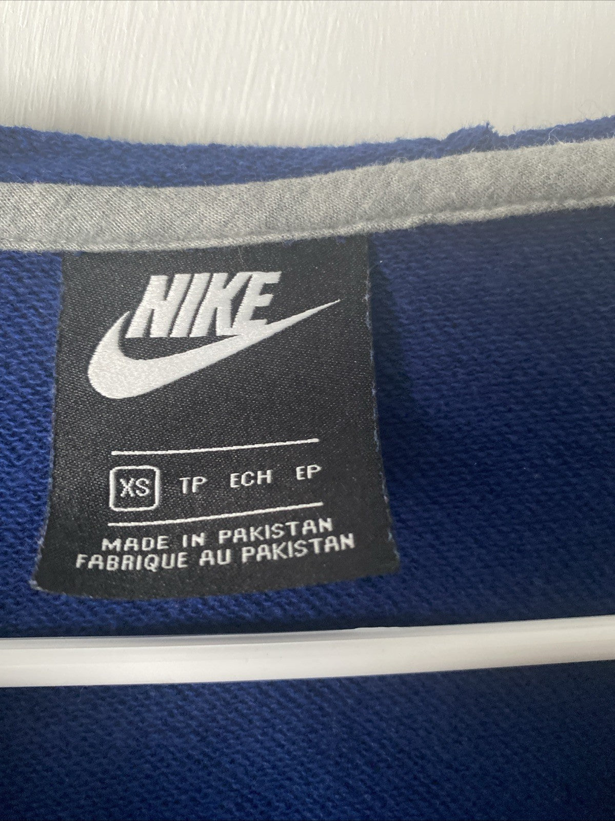 Nike Hoodie Sweatshirt V Neck Pullover Blue Embroidered Logo Extra Small