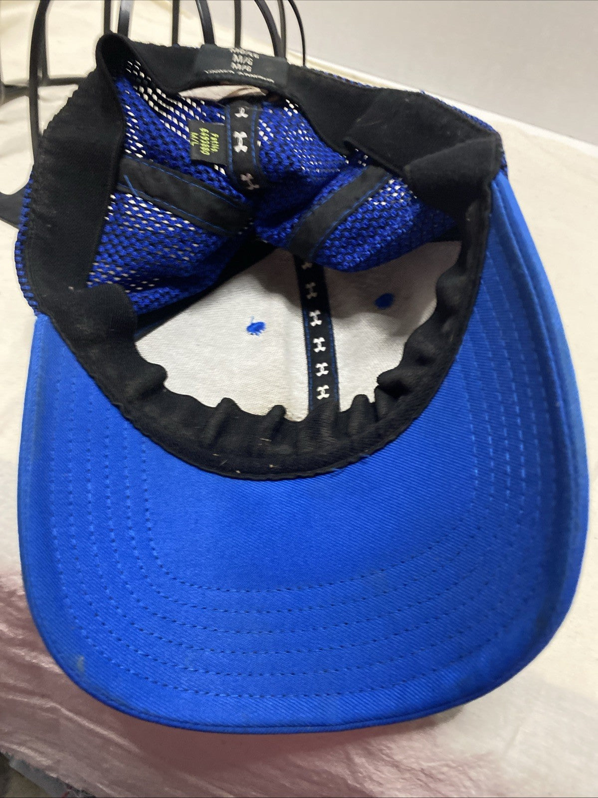 Under Armour Blue Two Tone Mesh M/L Baseball Cap Hat