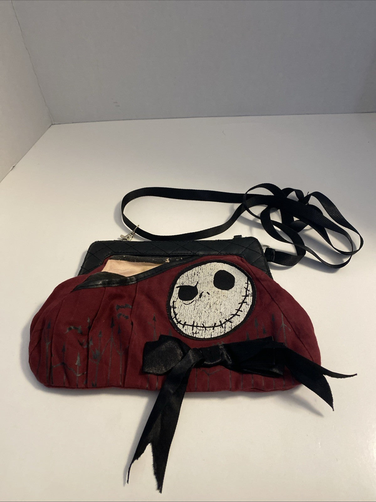 Rare nightmare before Christmas purse magnetic clothes