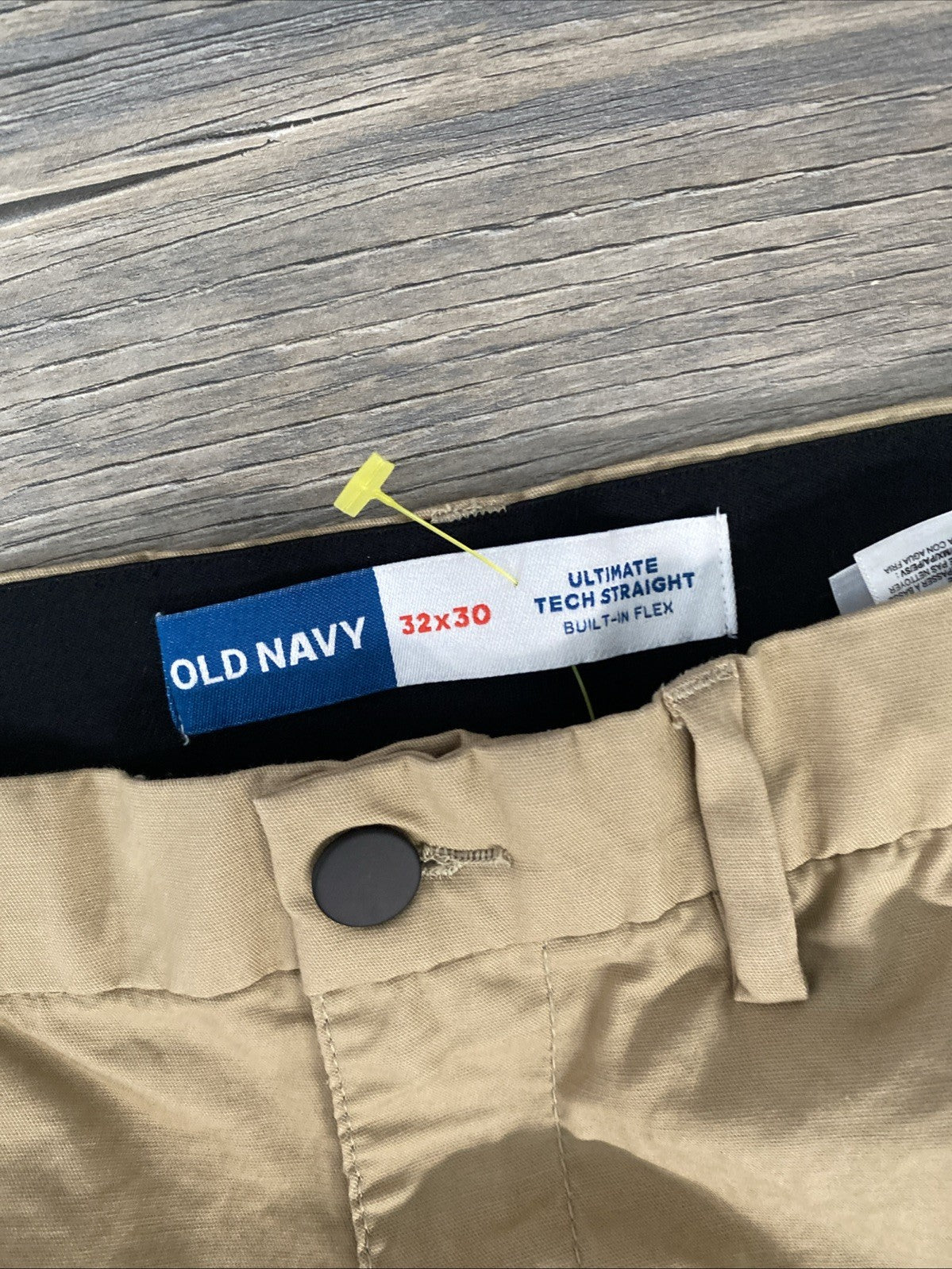 Old Navy Ultimate Straight Pants Men's 32x30 Tan Built In Flex Casual