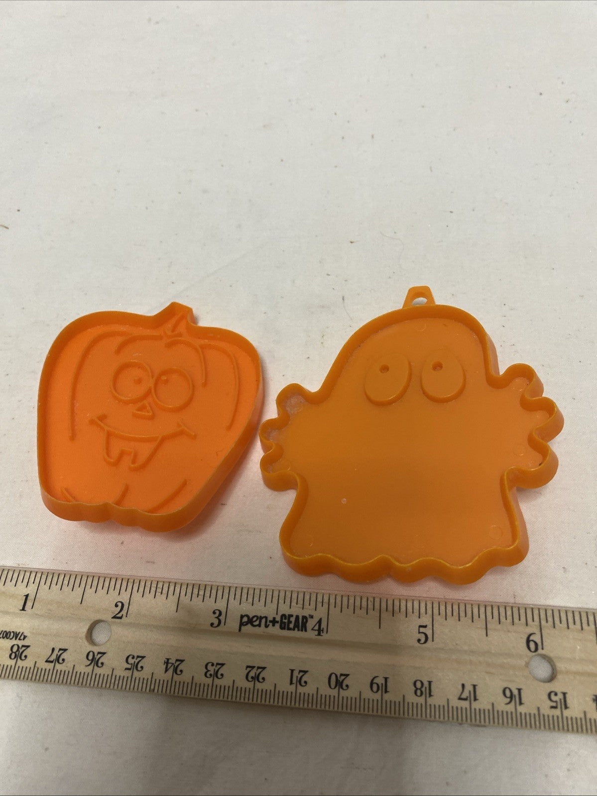 Vintage Set of 21993/1994 Hallmark Halloween Cookie Cutters Pumpkins