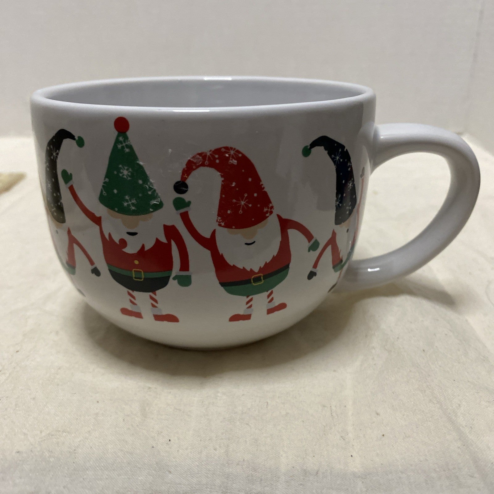 VINTAGE MSRF DESIGN STUDIO 18oz Jumbo Mug w Santa In Gnome Hats Coffee/Soup Mug