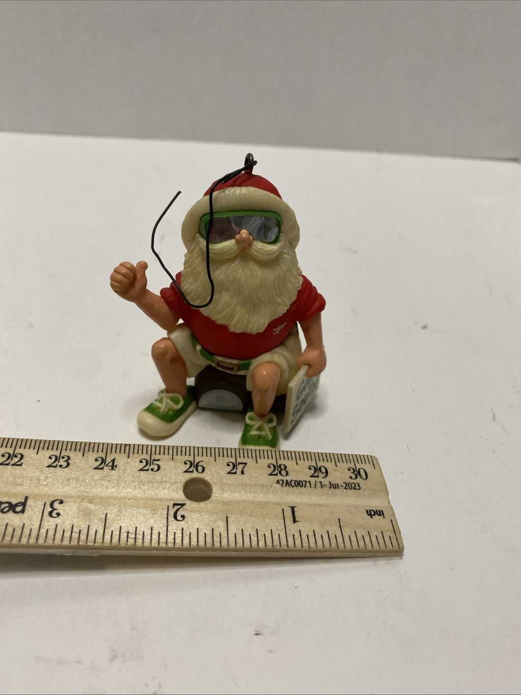 Hallmark 1983 Hitchhiking Santa Claus Christmas Ornament
