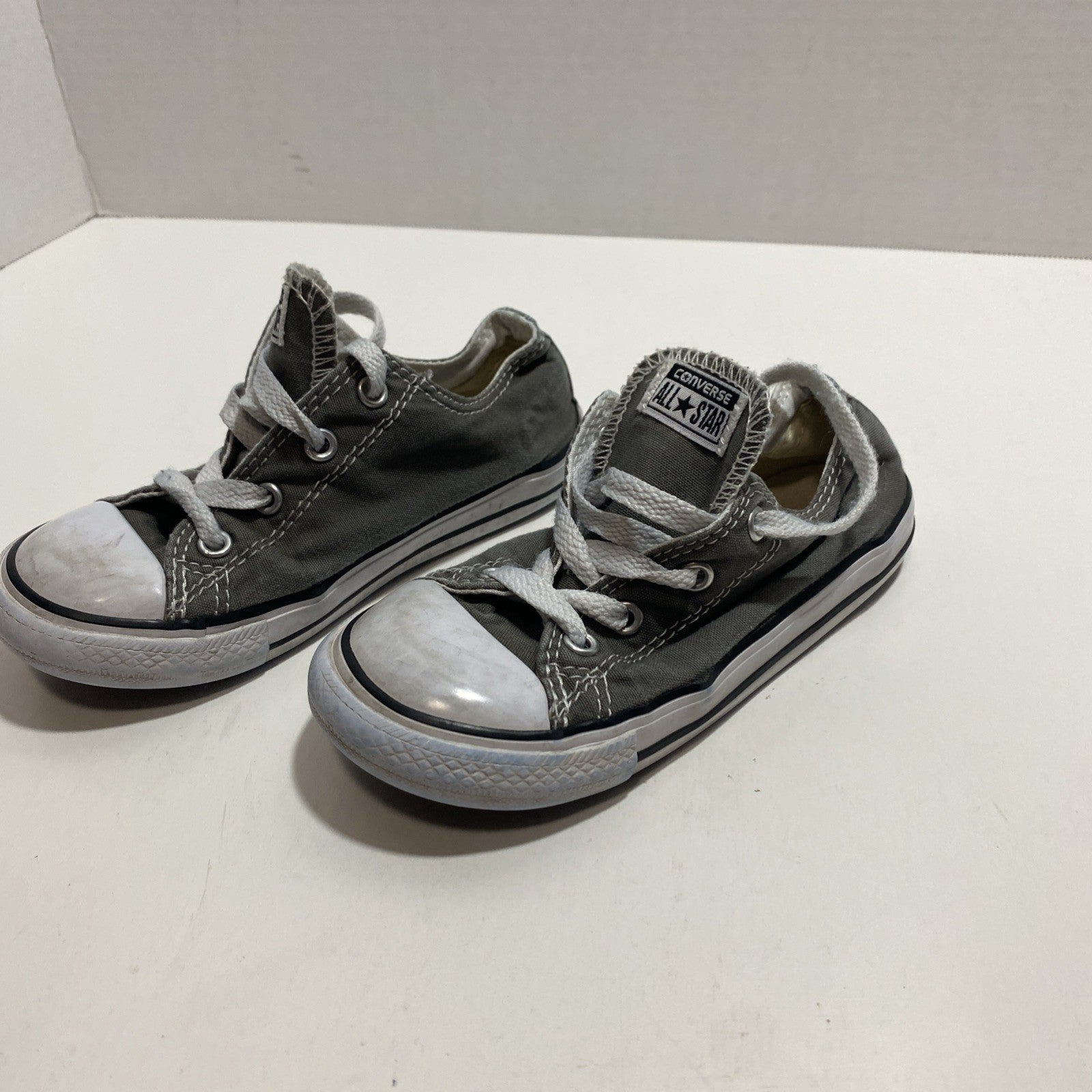 Converse Chuck Taylor All Star Kids Gray Low Top Shoes Size 10