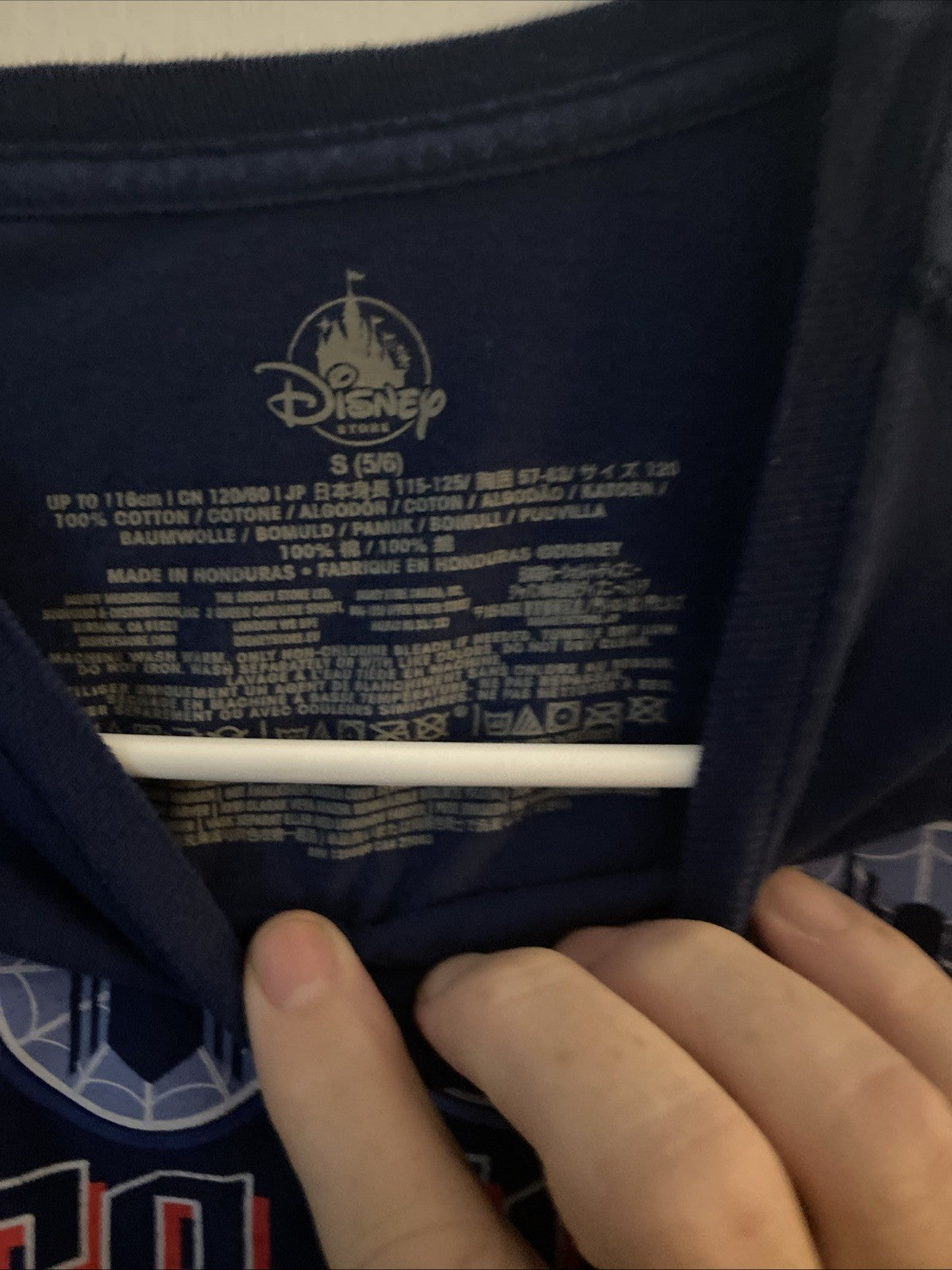 Disney store Boy Tee Shirt Spiderman 5/6 long sleeve