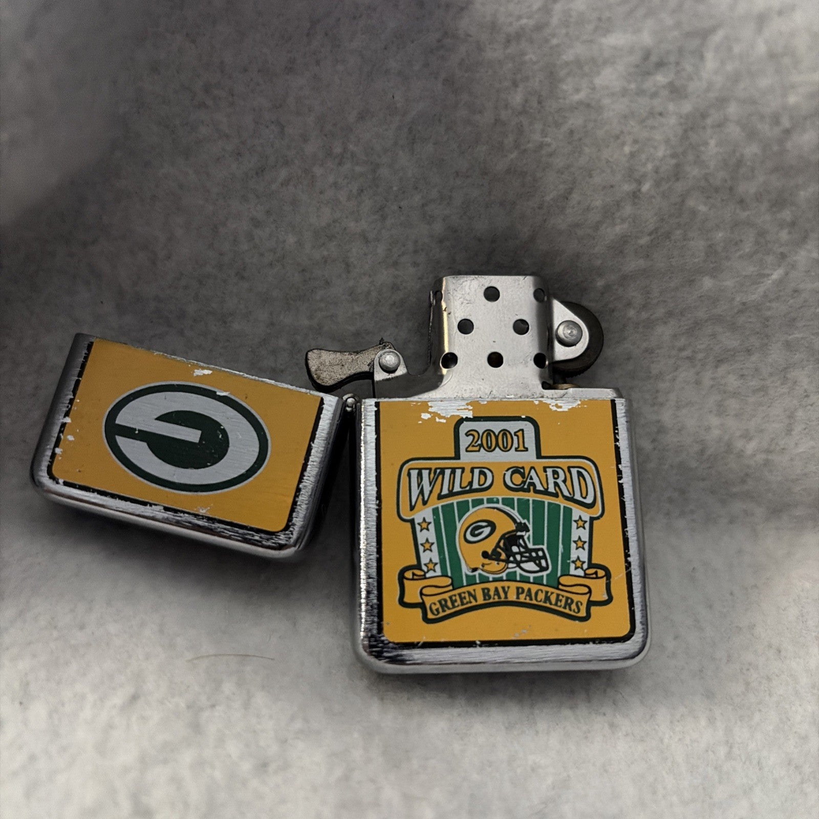 Zippo Lighter Nfl Green Bay Packers 2001 Wildcard Used Lid Does Not Close Comple
