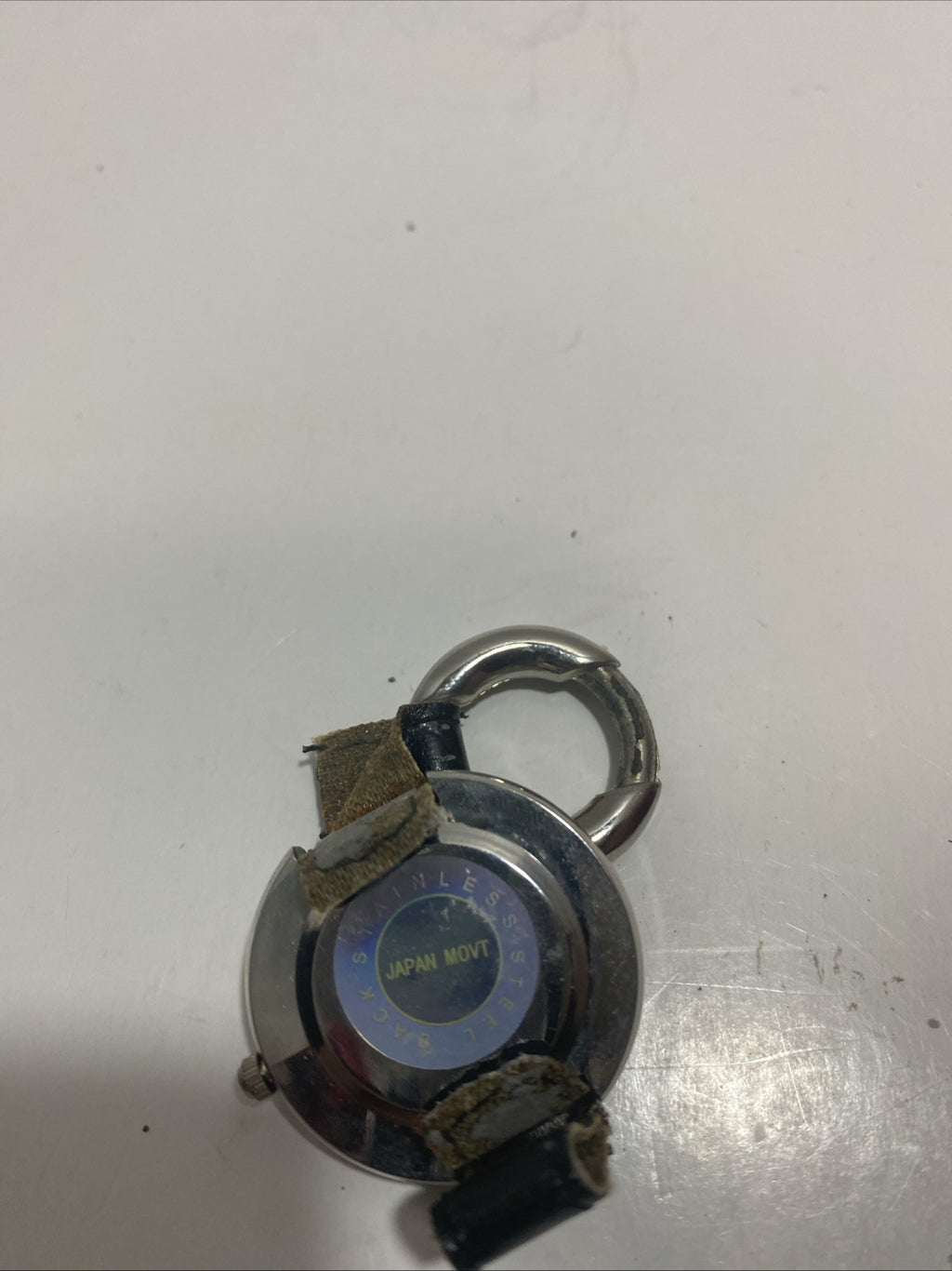 New York quartz wristwatch no band needs battery