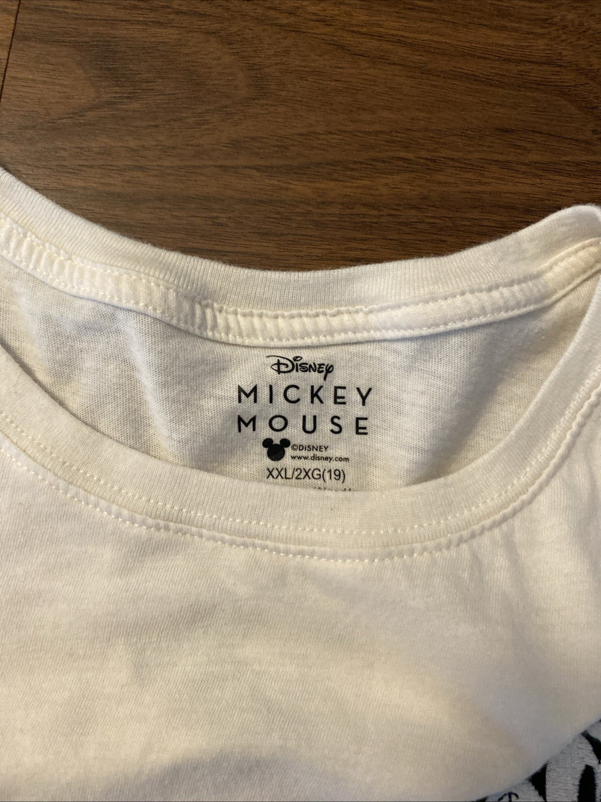 Walt Disney Crop Top Mickey Mouse Logo Graphic Size XXL 19