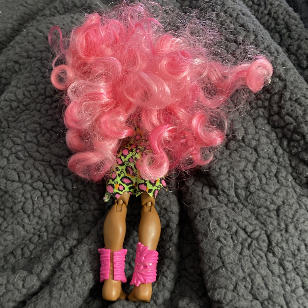 Mattel CAVE CLUB Doll FERNESSA Prehistoric Fashion 8" Articulated 