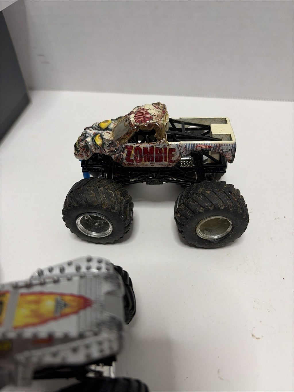 Monster Jam Lot Of 8 Diecast 1:64 Scale Monster Trucks