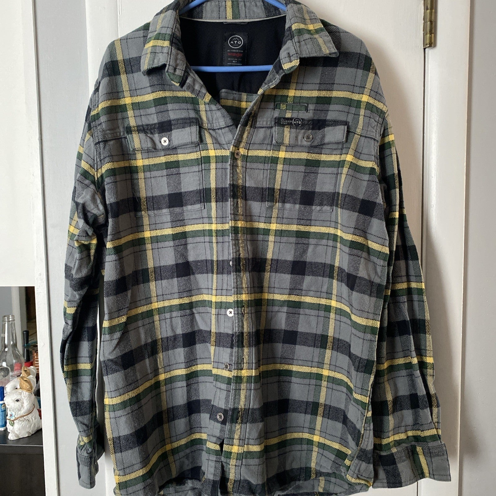 Wrangler extra large tall ATG long sleeve button up shirt outdoor wear