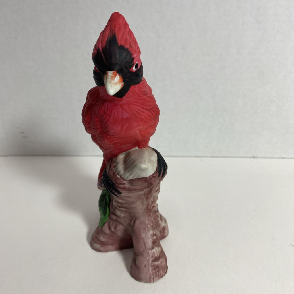 6.75" Tall Cardinal Figurine: Handpainted: Made in Taiwan: NO CHIPS