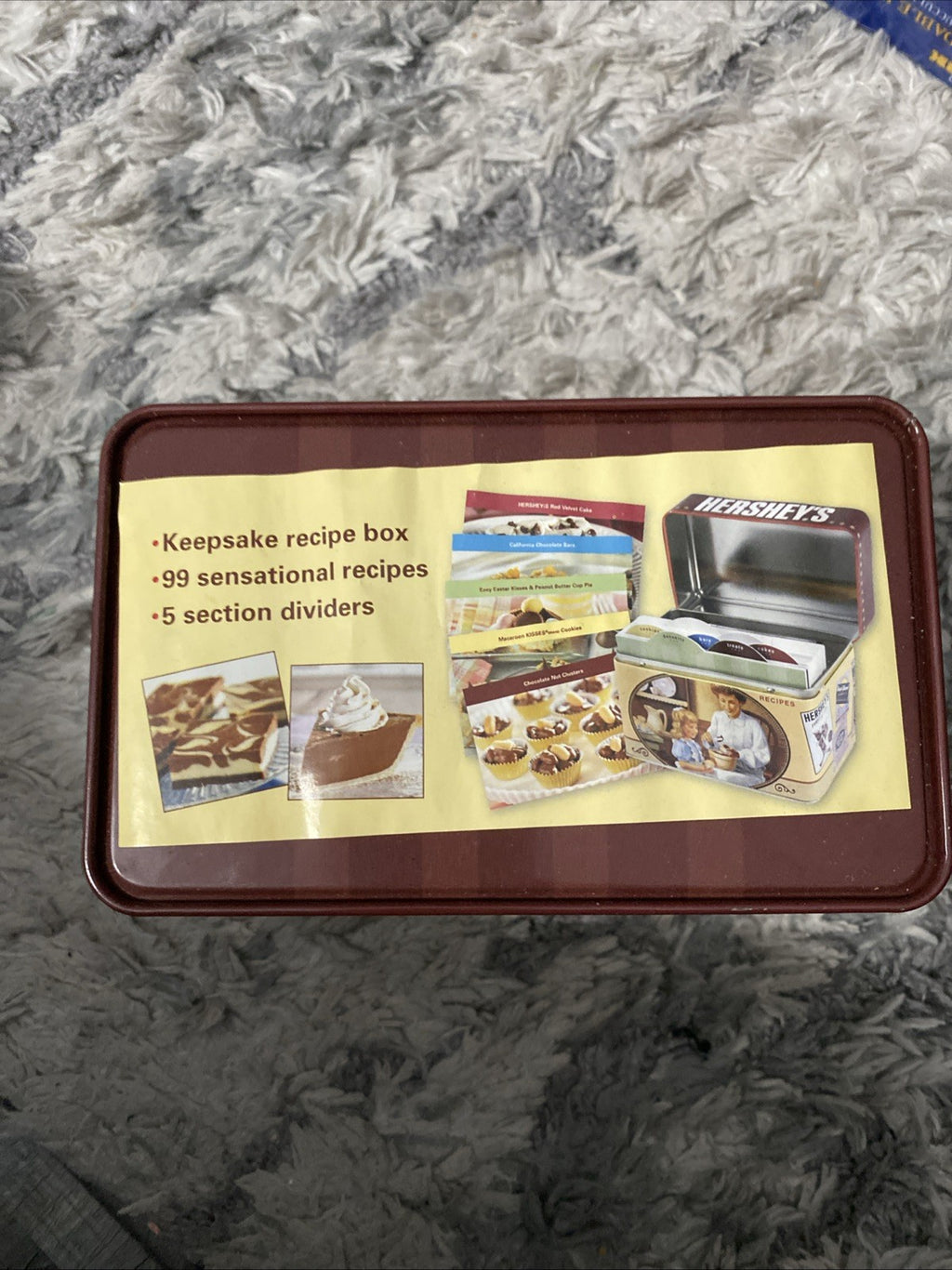 Hershey's 2013 Keepsake Recipe Vintage Look Tin w/Recipe Cards Baked Goods Candy