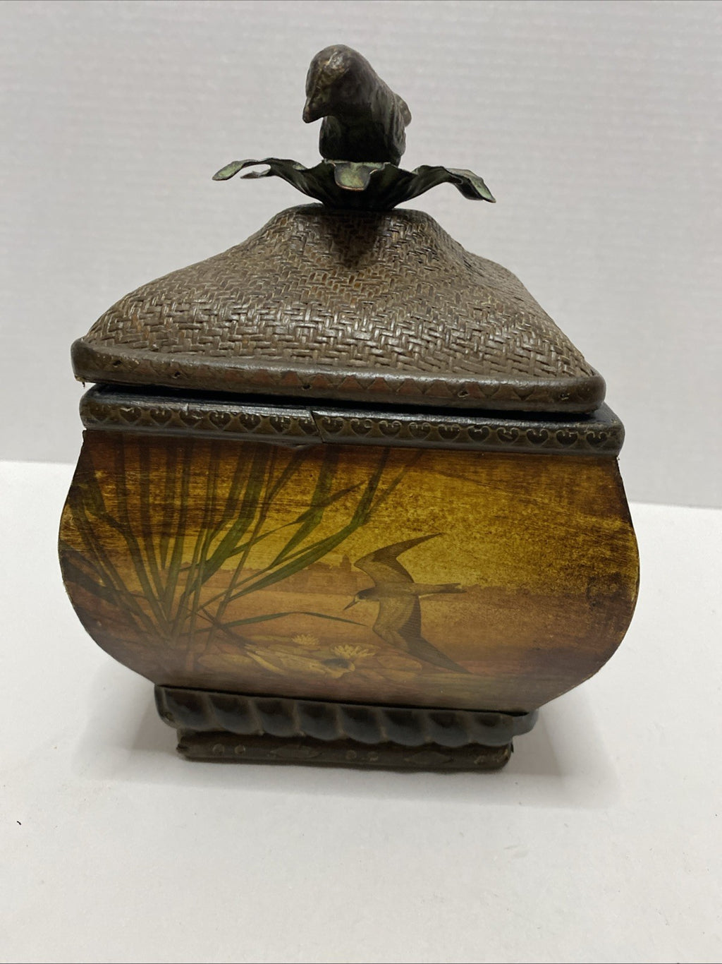 Decorative Asian Style Container W/ Lid, Bird Design Theme Metal Bird Perched