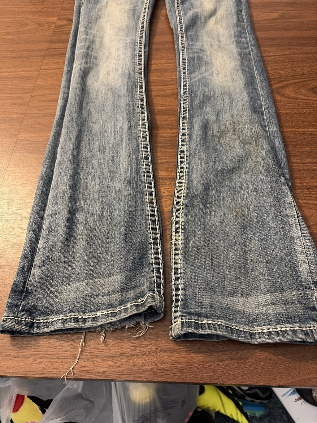 Grace In LA Women’s Distressed Denim Jeans Size 25