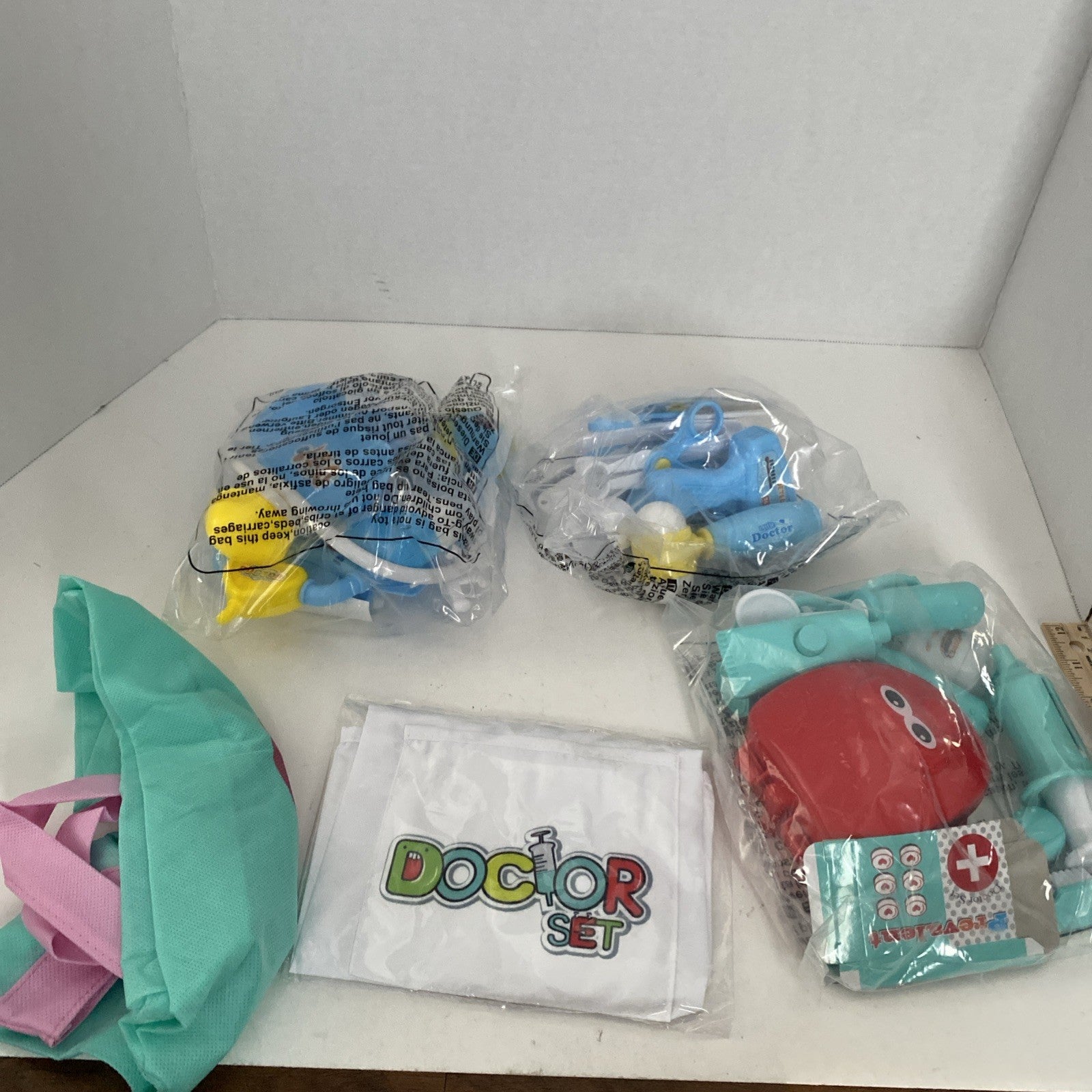 Next X Pretend Play Doctor Kit -38 Pieces