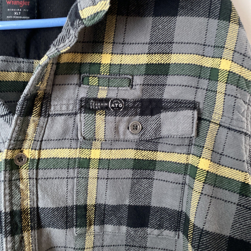 Wrangler extra large tall ATG long sleeve button up shirt outdoor wear