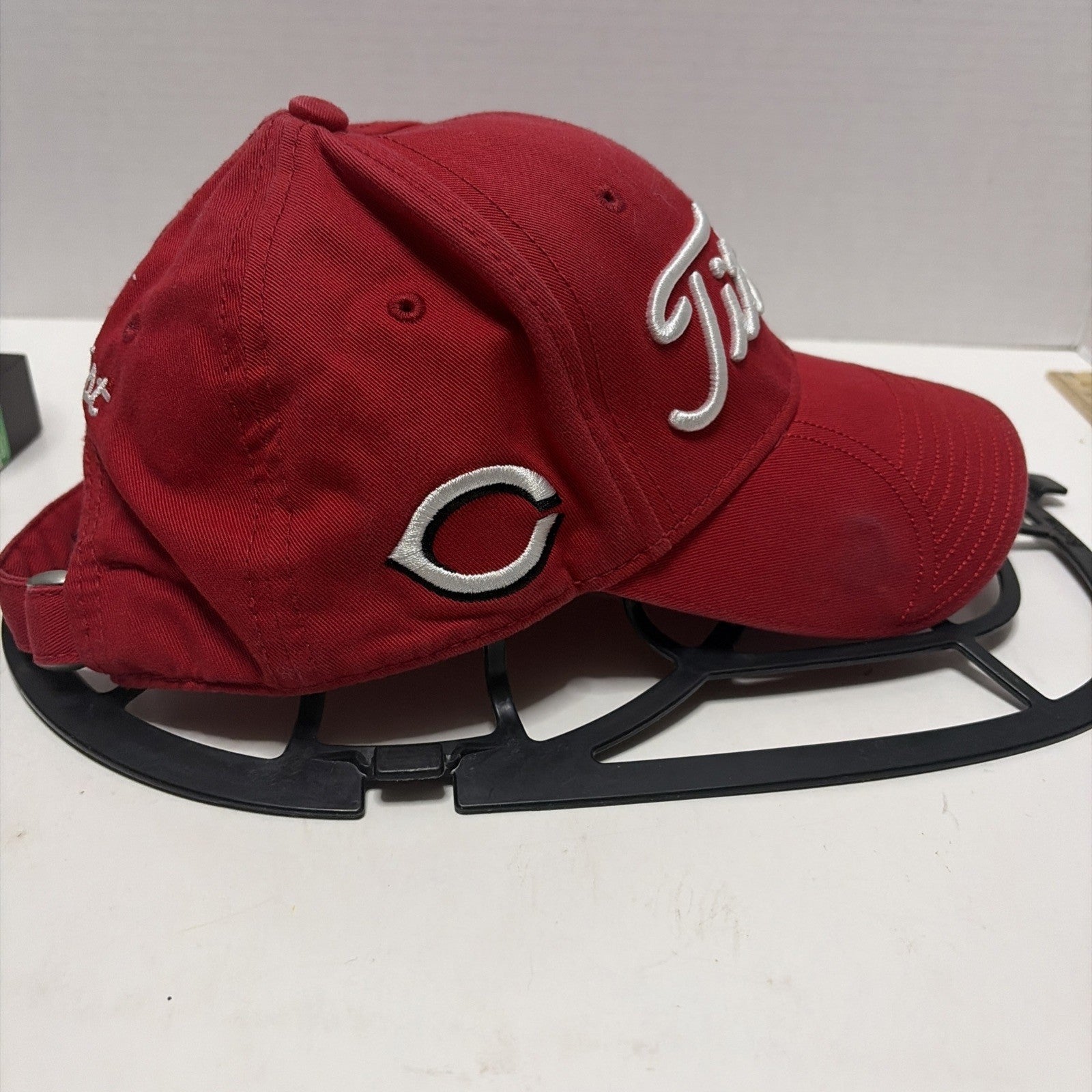 Titleist New Era MLB Cincinnati Reds Logo Golf Hat Cap Strapback NO BALL MARKER