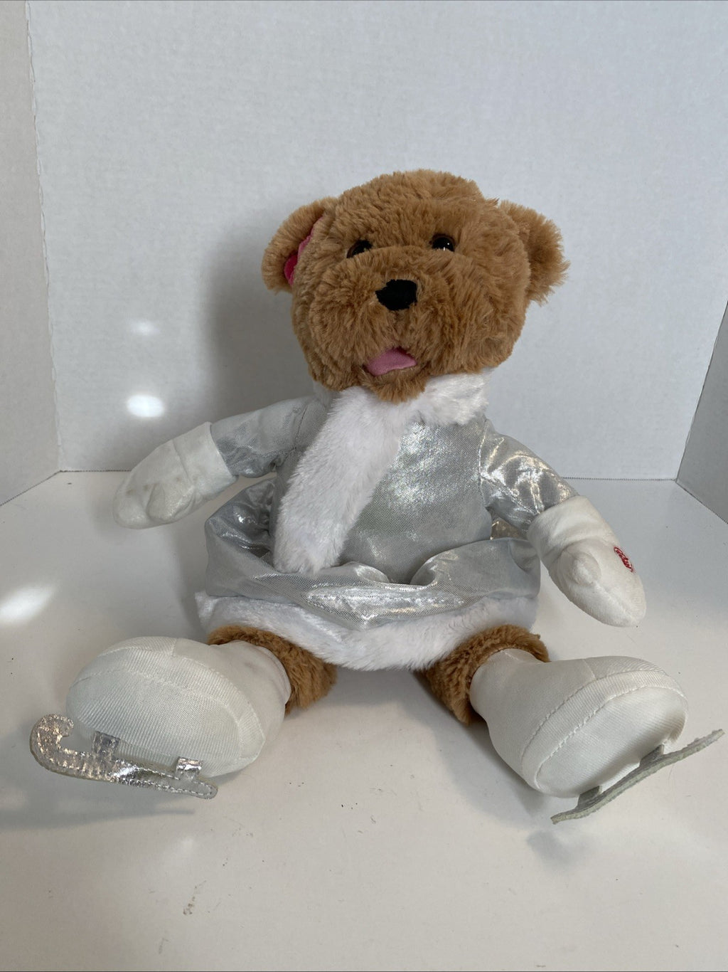 Giggles International Holiday Ice Skater Plush Bear Plays "Winter Wonderland"