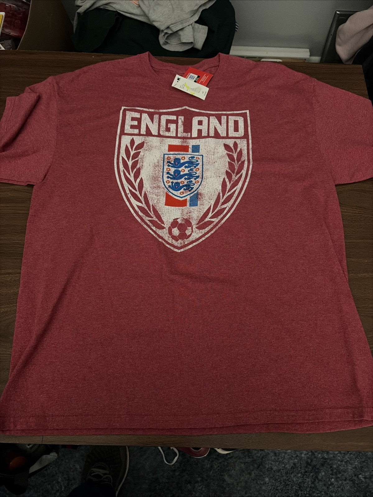 NWT England National Soccer Team Red Crest T-Shirt Men's XL