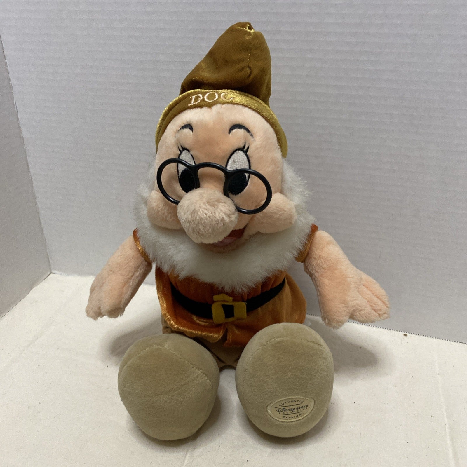 DISNEY Snow White SEVEN DWARFS "DOC" Original Stuff Plush Storybook Character