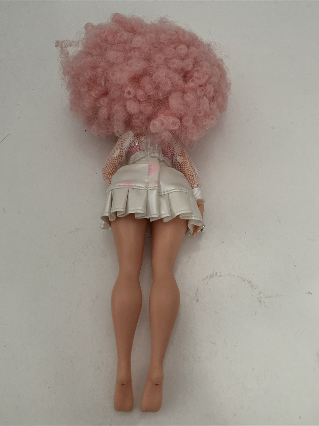 L.O.L. Surprise! O.M.G. Present Surprise Series 2 Fashion Doll Miss Celebrate