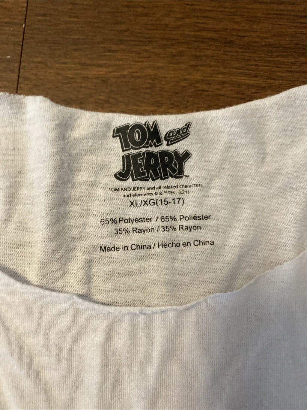 Tom and Jerry Friendship  T-Shirt Womens Juniors Size XL (15-17)  See Pics