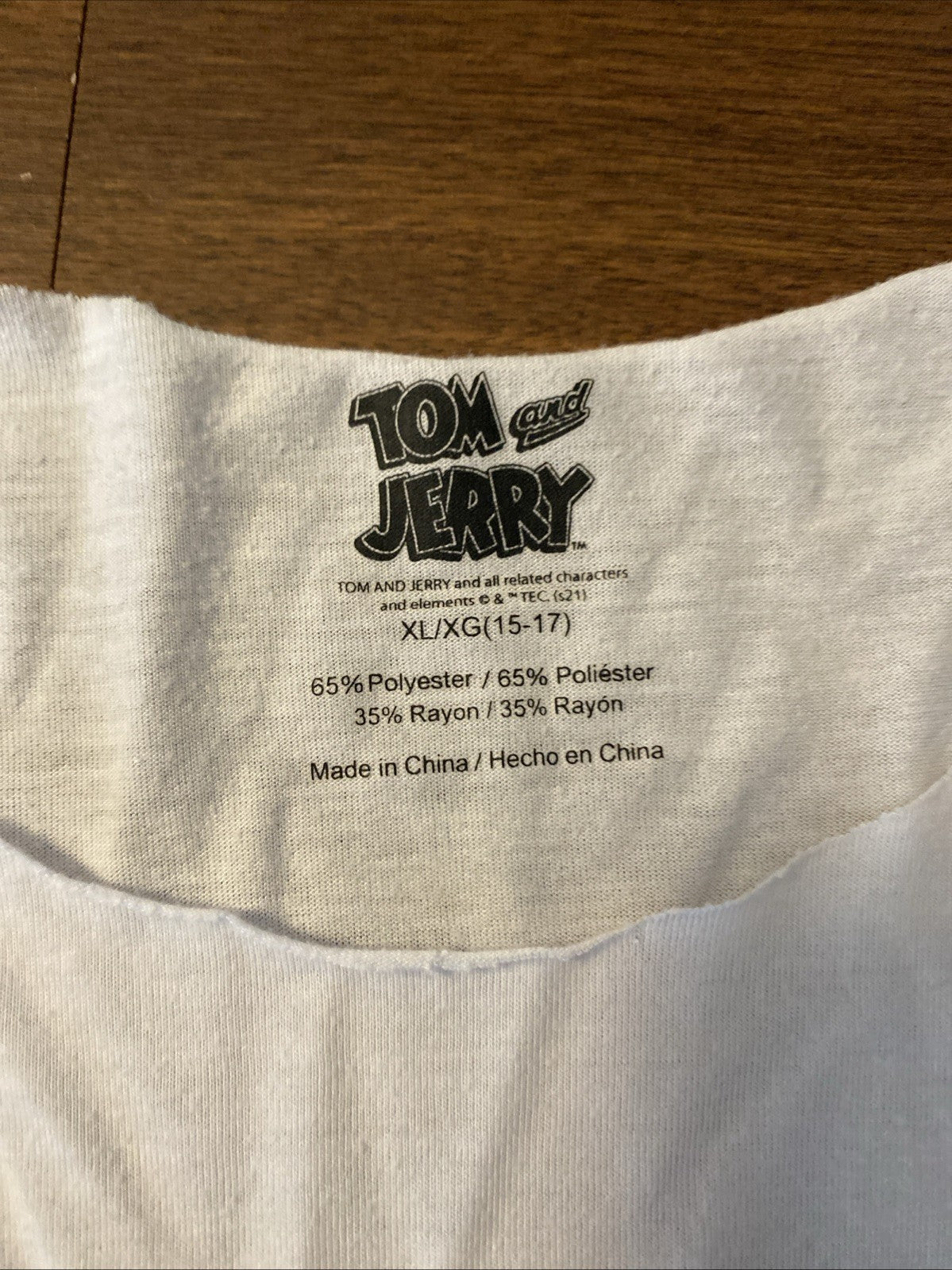 Tom and Jerry Friendship  T-Shirt Womens Juniors Size XL (15-17)  See Pics
