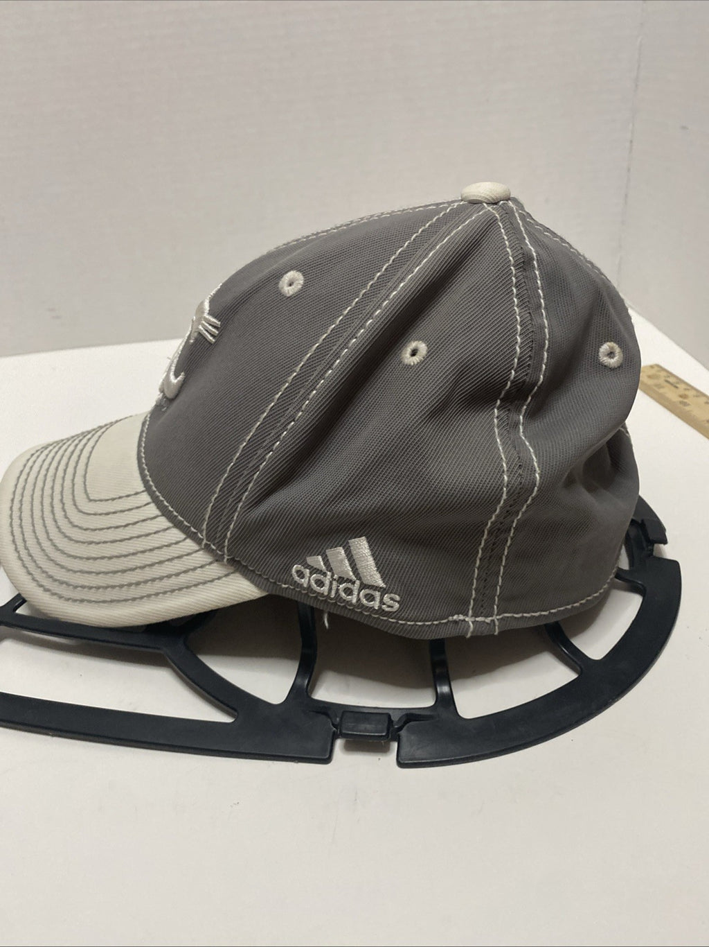 Washington Cougars Zephyr Stretch Fitted Hat Cap Size S/M